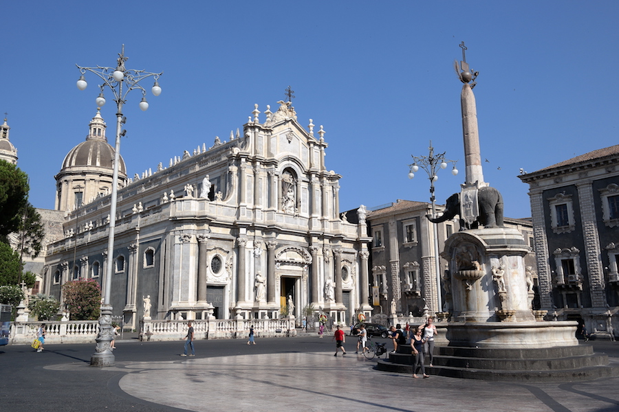 Catania Piazza Duomo. Foto: Luca Aless